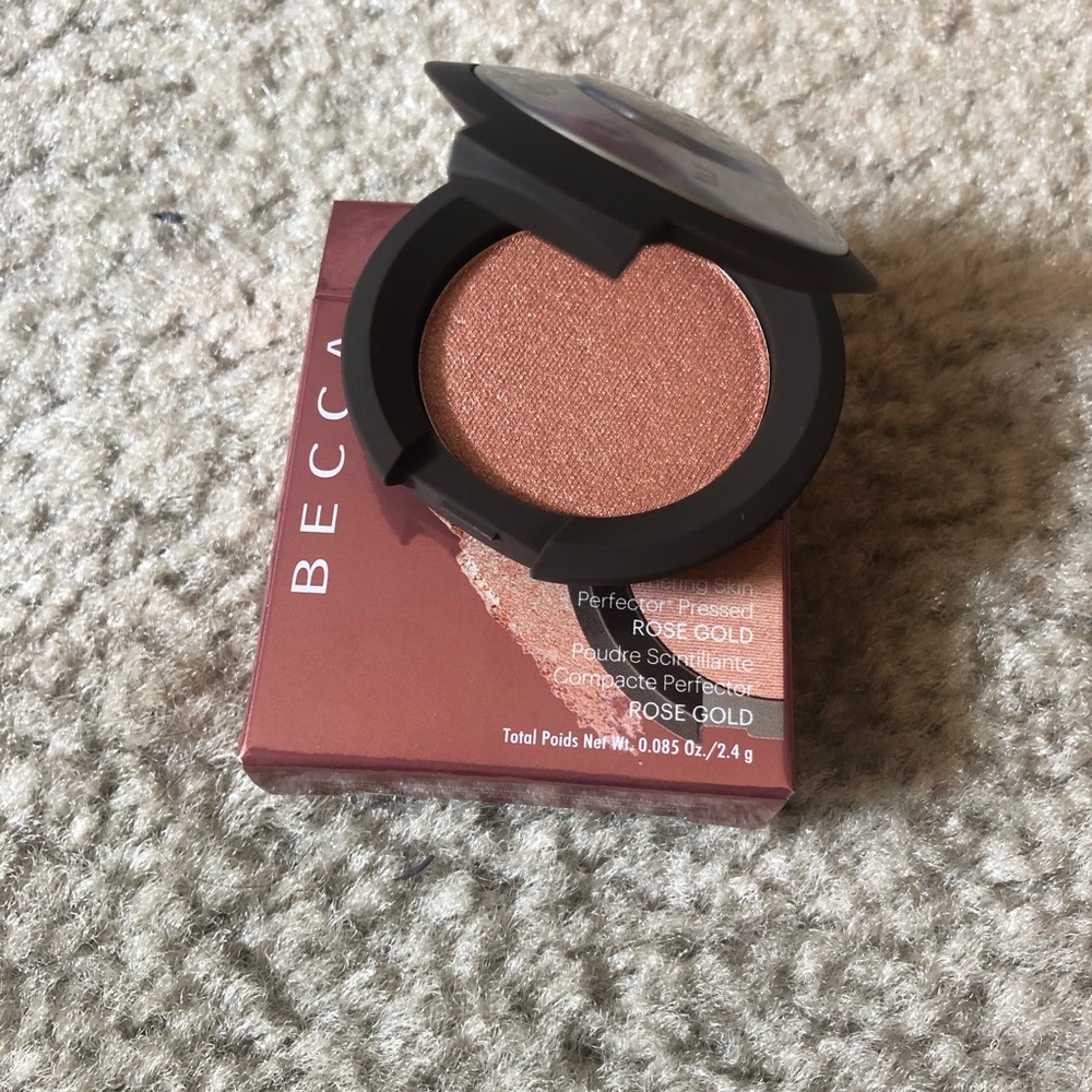 🆕 Makeup Deal ➡️ 2 for 30$ 🛍 Becca highlighter